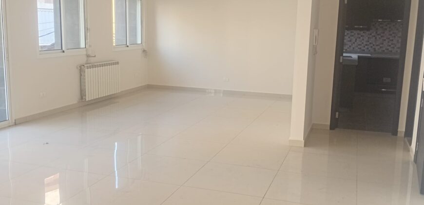 For Sale: Apartment in Jal El Dib, Metn