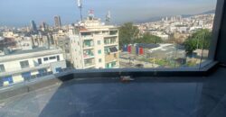 For Sale: Apartment in Hazmieh, Metn