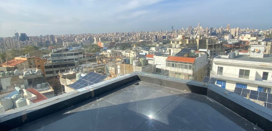 For Sale: Apartment in Hazmieh, Metn