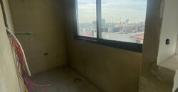 For Sale: Apartment in Hazmieh, Metn