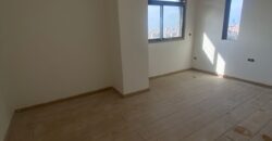 For Sale: Apartment in Hazmieh, Metn