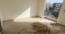 For Sale: Apartment in Hazmieh, Metn