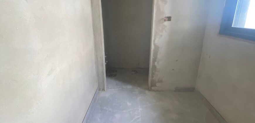For Sale: Duplex Apartment in Hazmieh, Metn