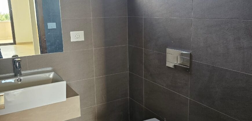 For Sale: Apartment in Beit Misk, Metn