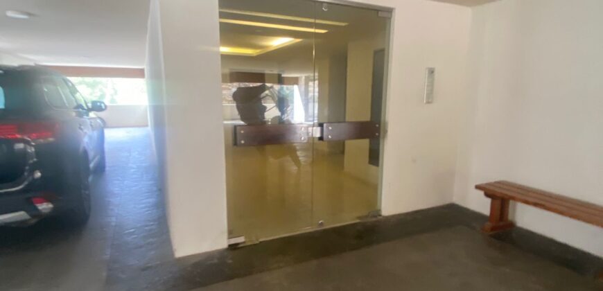 For Sale: Apartment in Ain Saade, Metn