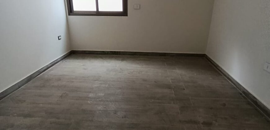 For Sale: Duplex Apartment in Ain Saade, Metn