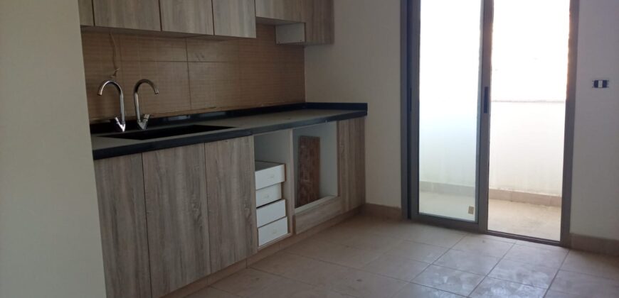 For Sale: Apartment in Mansourieh, Metn
