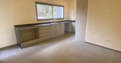 For Sale: Apartment in Beit Mery, Metn