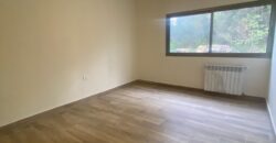 For Sale: Apartment in Beit Mery, Metn