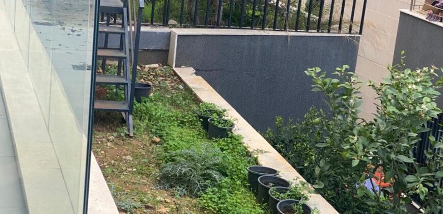 For Sale: Apartment in Beit Mery, Metn