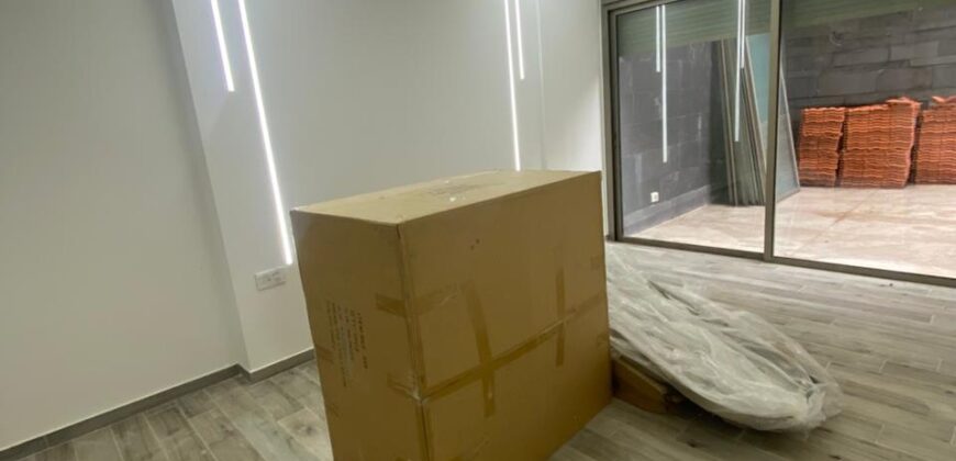 For Sale: Apartment in Beit Mery, Metn