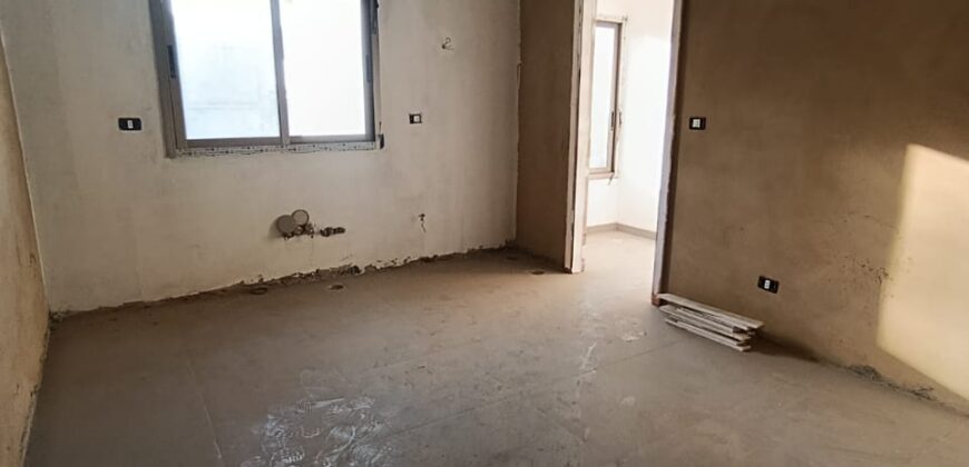 For Sale: Apartment in Awkar, Metn