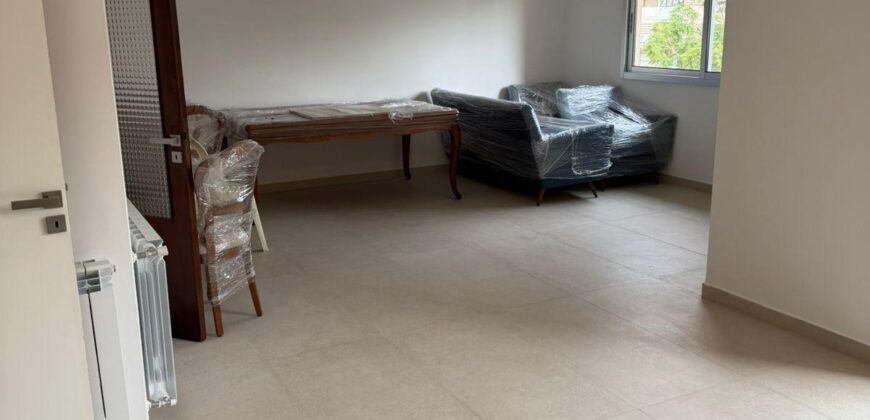 For Rent: Apartment in Horsh Tabet, Metn