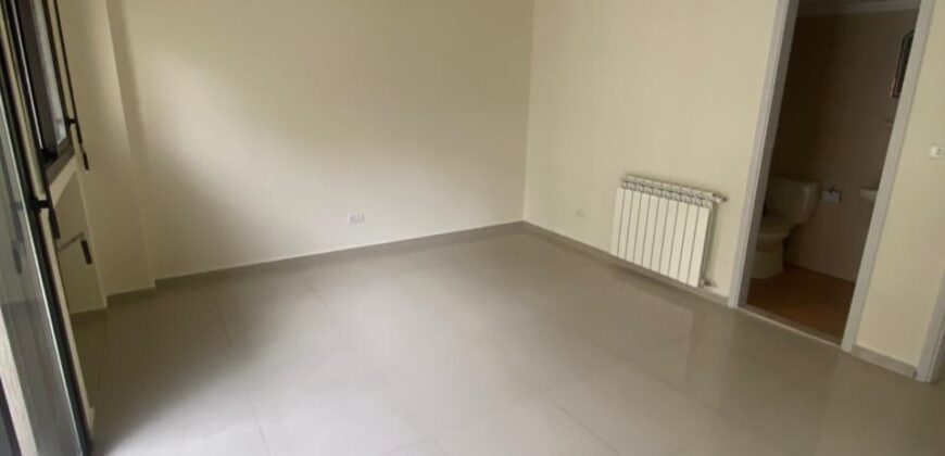 For Sale: Apartment in Zalka, Metn