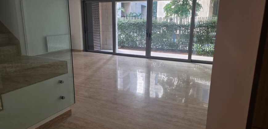 For Sale: Duplex Apartment in Pasteur, Achrafieh