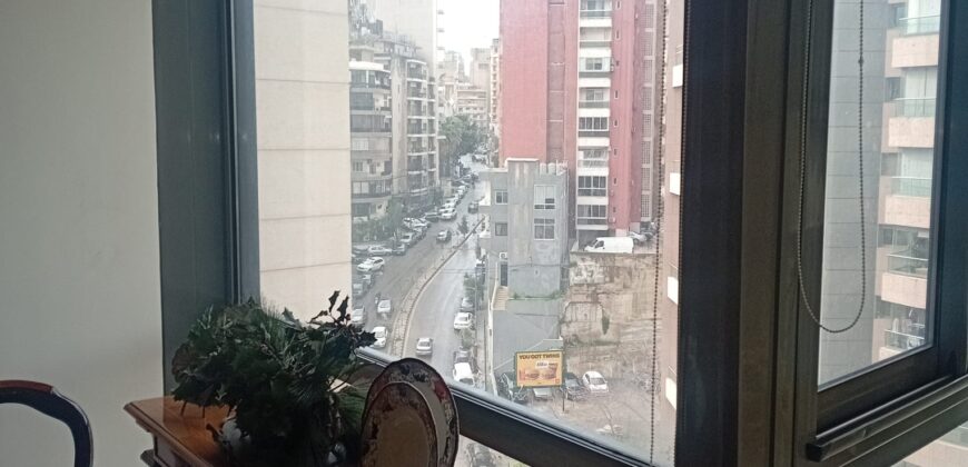 For Sale: Apartment in Achrafieh