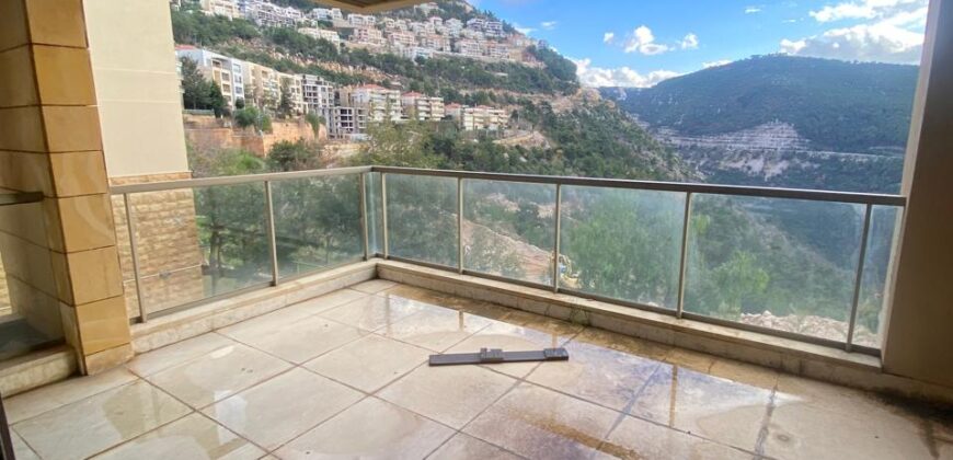 For Sale: Apartment in Beit Misk, Metn