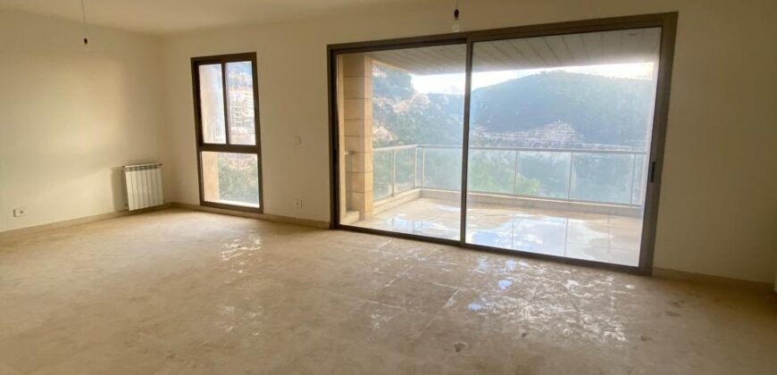 For Sale: Apartment in Beit Misk, Metn