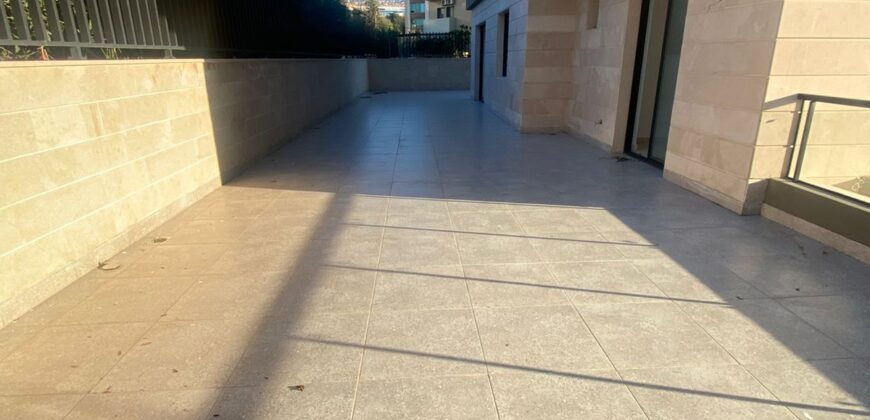 For Sale: Apartment in Dbayeh, Metn