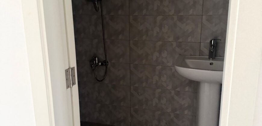 For Sale: Apartment in Dbayeh, Metn