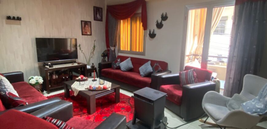 For Sale: Apartment in Sin El Fil-Metn