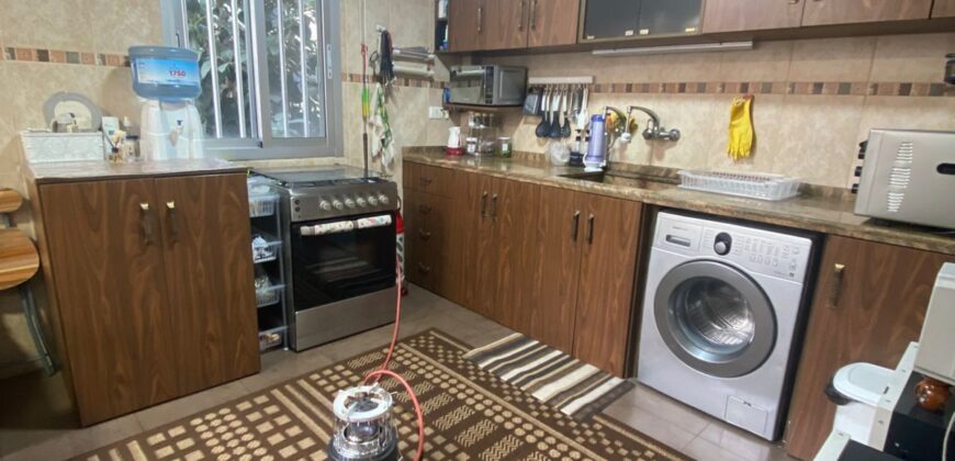 For Sale: Apartment in Sin El Fil-Metn