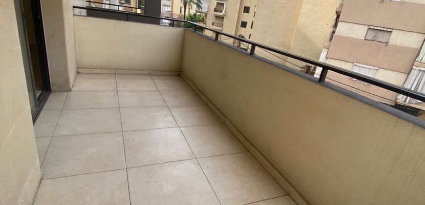 For Sale: Apartment in Sed El Bauchrieh-Metn
