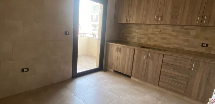 For Sale: Apartment in Sed El Bauchrieh-Metn