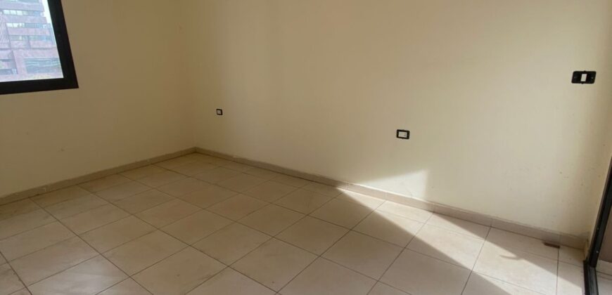 For Sale: Apartment in Sed El Bauchrieh-Metn