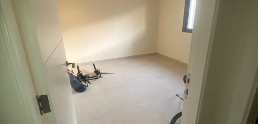 For Sale: Apartment in Dbayeh-Metn