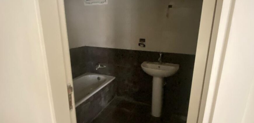 For Sale: Apartment in Mansourieh-Metn