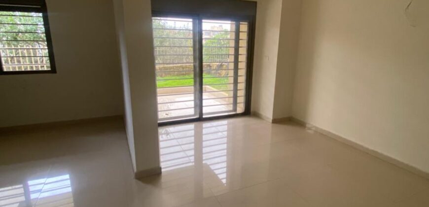 For Sale: Apartment in Mansourieh-Metn