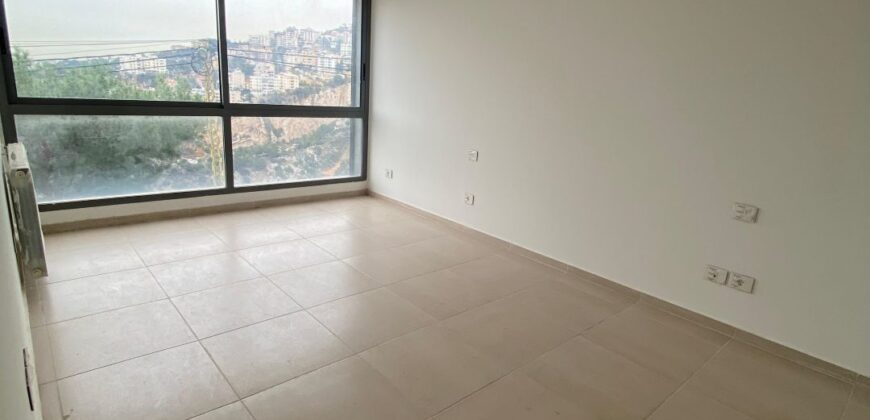 For Sale: Apartment in Bsalim-Metn