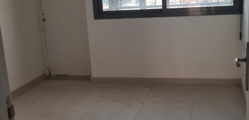 For Sale: Apartment in Mar Roukouz-Metn