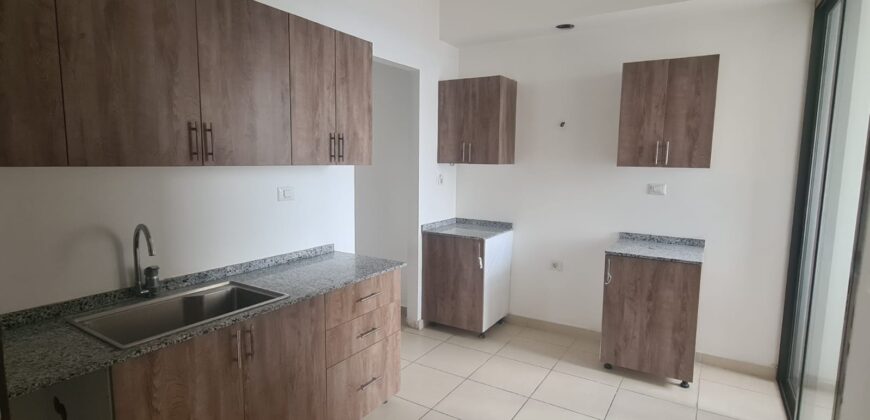 For Sale: Apartment in Mar Roukouz-Metn