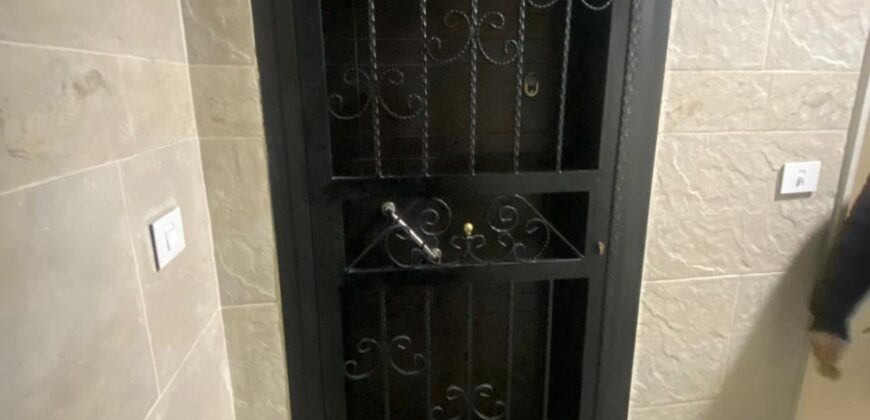 For Sale: Apartment in Mansourieh-Metn