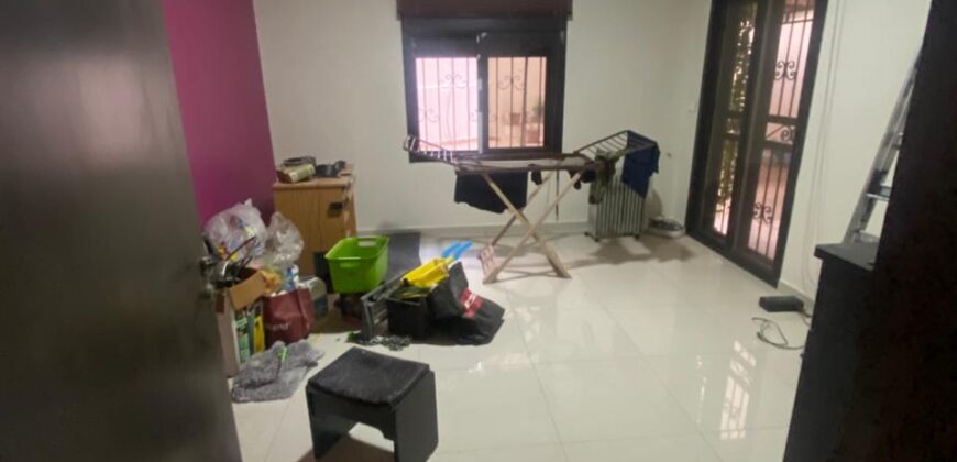 For Sale: Apartment in Mansourieh-Metn