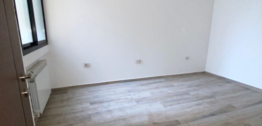 For Sale: Apartment in Jal El Dib-Metn