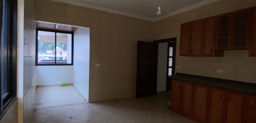 For Sale: Apartment in Mar Roukouz-Metn