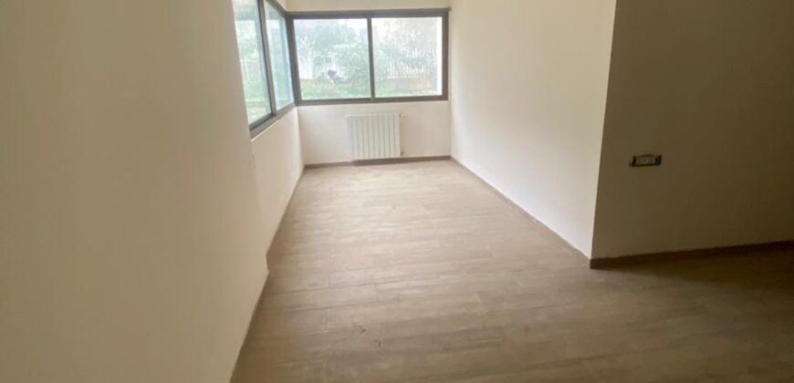 For Sale: Apartment in Monteverde-Metn