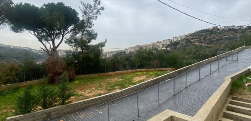 For Sale: Apartment in Monteverde-Metn