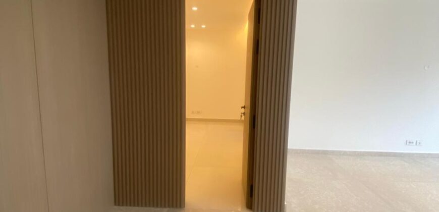 For Sale: Apartment in Ramlet El Bayda