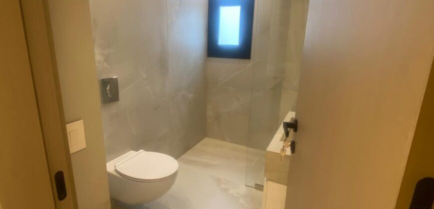 For Sale: Apartment in Ramlet El Bayda