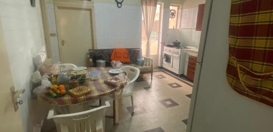 For Sale: Apartment in Ain El Remmeneh
