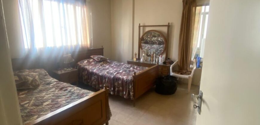 For Sale: Apartment in Ain El Remmeneh