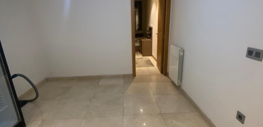 For Sale: Apartment in Waterfront Dbayeh