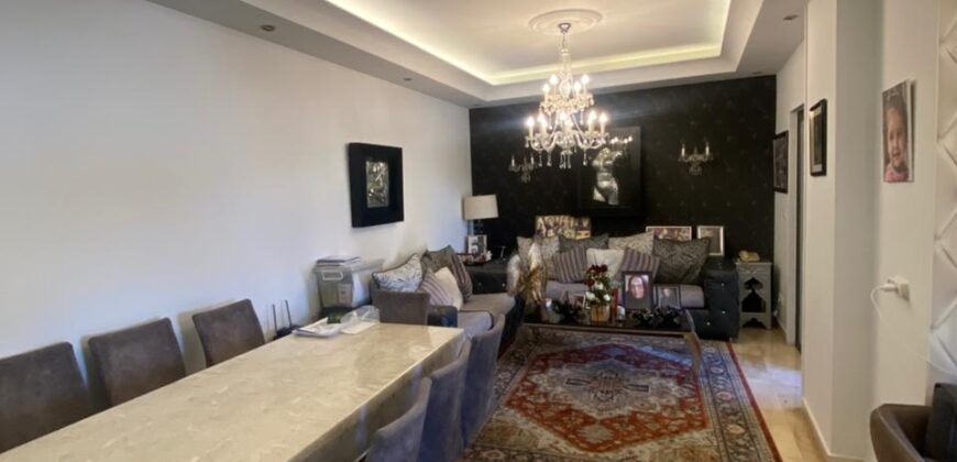 For Sale: Apartment in Ain El Remmeneh