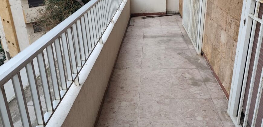 For Sale : Apartment in Horsh Tabet, Sin El Fil