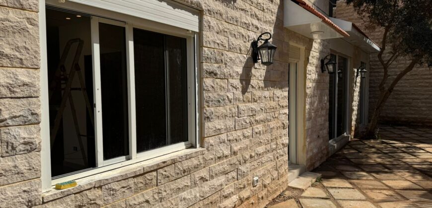 For Sale: Apartment in Bsalim