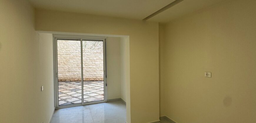 For Sale: Apartment in Bsalim